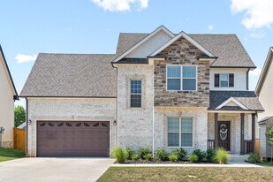 1168 Christian James Dr in Clarksville, TN - Building Photo