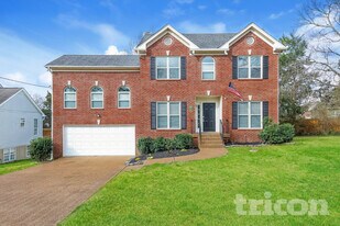 107 Charleston Ct in Hendersonville, TN - Building Photo