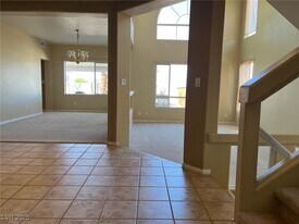 8640 Castle Hill Ave in Las Vegas, NV - Building Photo