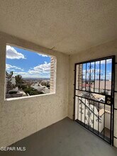 6201 Escondido Dr in El Paso, TX - Building Photo - Building Photo