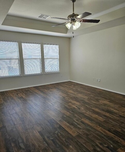 3813 Tranquil Ln, Unit B-711 in Austin, TX - Building Photo - Building Photo