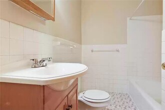 2243 Pierce St NE, Unit 1 in Minneapolis, MN - Building Photo - Building Photo