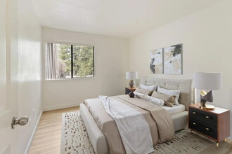 3715 Tallyho Dr, Unit 162 in Sacramento, CA - Foto de edificio - Building Photo