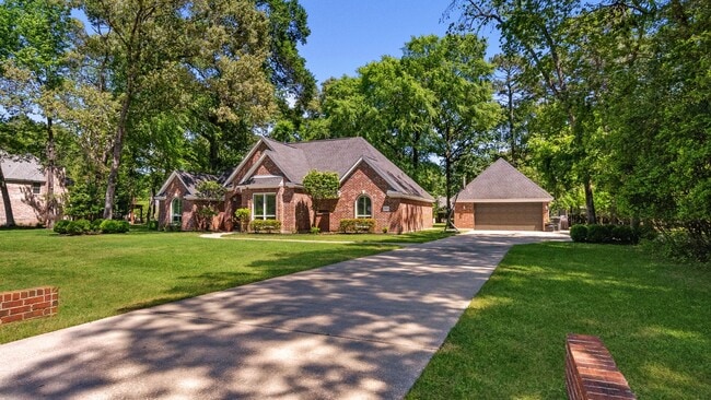 502 Garrett Dr in Magnolia, TX - Building Photo - Building Photo
