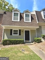 227 Quail Run in Roswell, GA - Building Photo