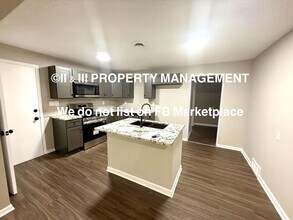 11613 W 69th Terrace in Shawnee, KS - Building Photo - Building Photo