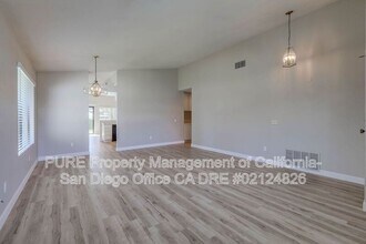 8891 Pipestone Way in San Diego, CA - Building Photo - Building Photo