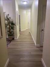 9366 Lago Mar Ct in Florence, KY - Foto de edificio - Building Photo