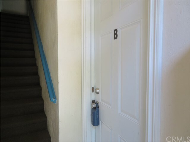 704 S Howard St-Unit -B in Corona, CA - Building Photo - Building Photo