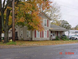 120 W Burr Oak in Athens, MI - Building Photo
