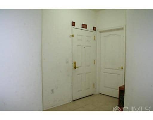 2818 Edward Stec Blvd in Edison, NJ - Building Photo - Building Photo