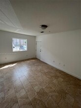 211 W 79th Pl in Hialeah, FL - Building Photo - Building Photo