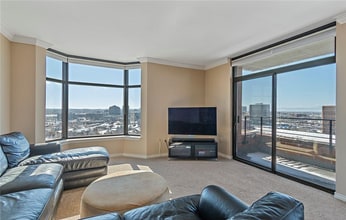8100 E Union Ave in Denver, CO - Building Photo - Building Photo