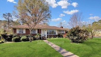 5411 Windingbrook Rd in Richmond, VA - Building Photo