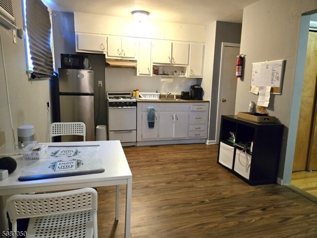 property at 526 Valley Brook Ave