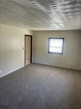 4031 Meadow Ln in Lorain, OH - Building Photo - Building Photo