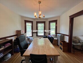 46 Lincoln Pky, Unit 2 in Somerville, MA - Building Photo - Building Photo
