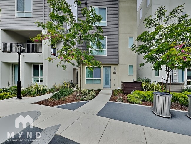 property at 878 Estuary St