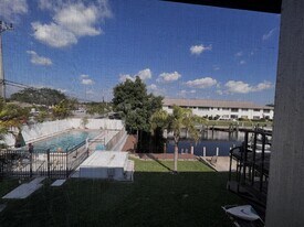 4803 Triton Ct W in Cape Coral, FL - Building Photo