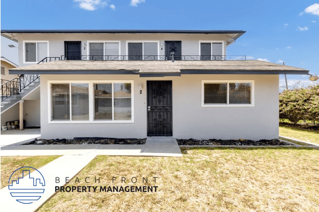 318 E. Hazel St. in Inglewood, CA - Building Photo