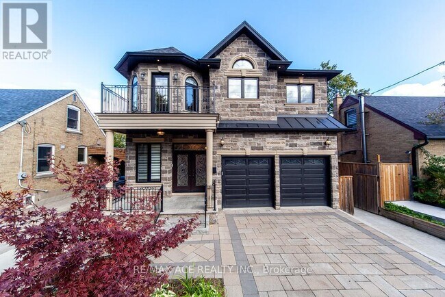 11 Ashdean Dr in Toronto, ON - Building Photo - Building Photo