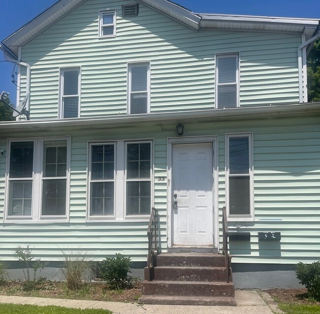 property at 33 Chestnut St