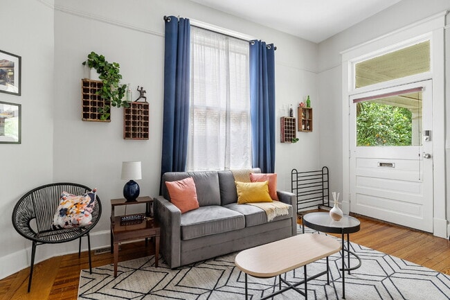 921 Laurens St in Columbia, SC - Building Photo - Building Photo