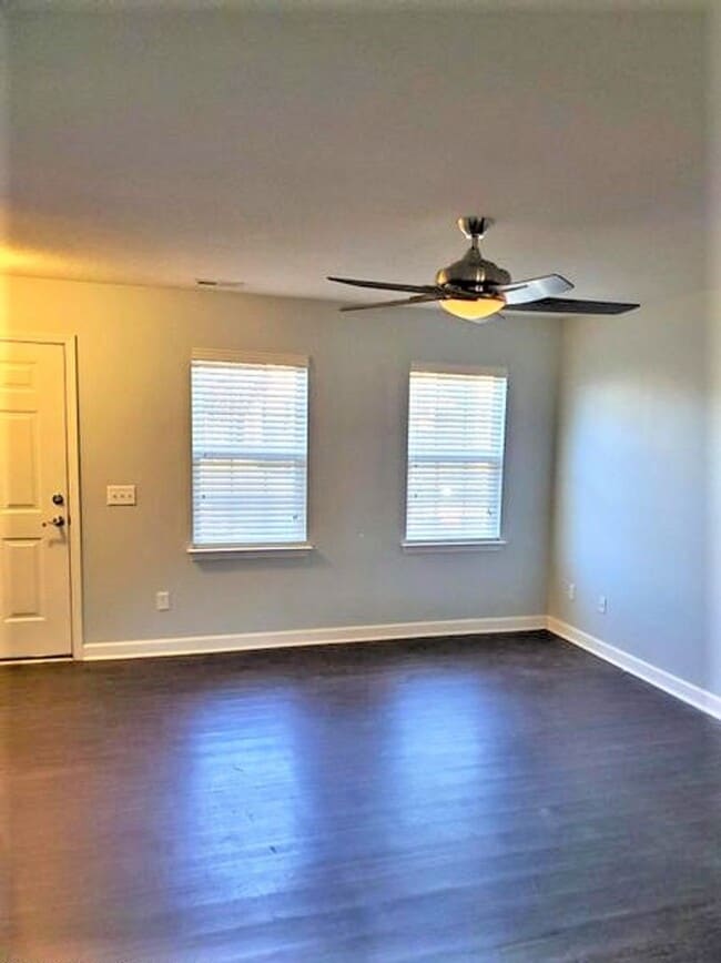 202 Lanieve Ct in Hubert, NC - Building Photo - Building Photo