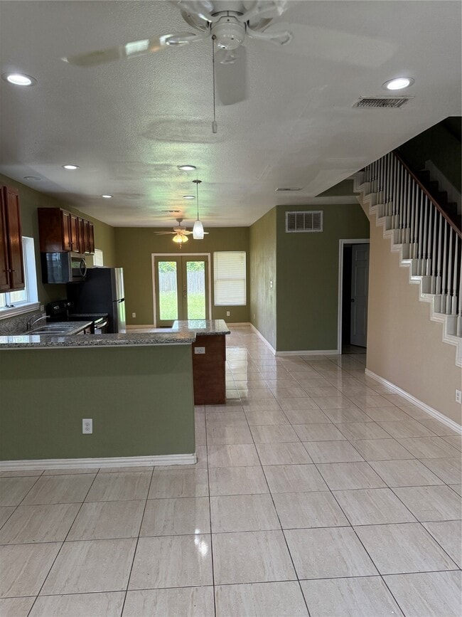property at 5810 Stuebner Airline Rd