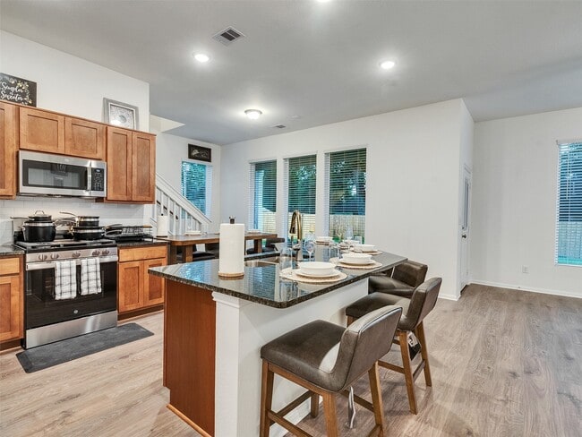 property at 405 Magnolia Ln