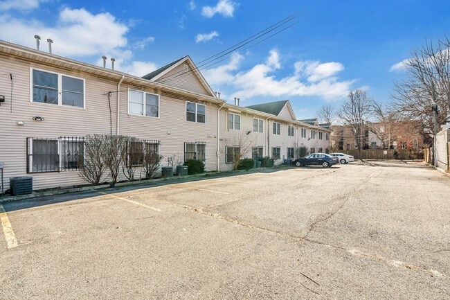 527 M.L.K. Drive in Jersey City, NJ - Building Photo - Building Photo