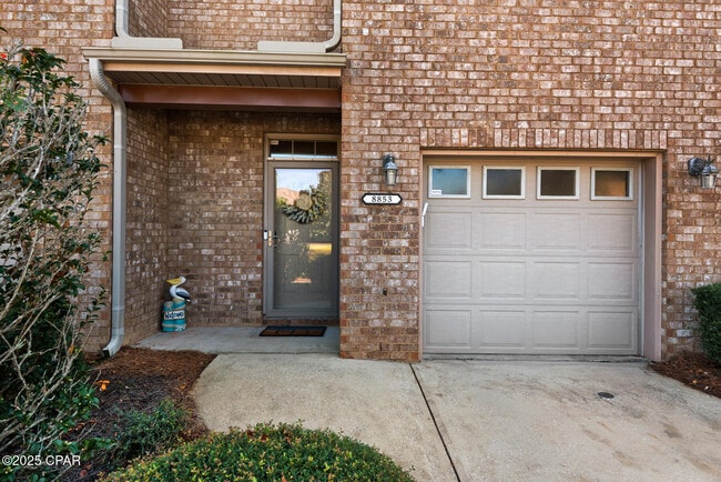 8853 Brown Pelican Cir in Navarre, FL - Building Photo - Building Photo