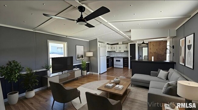 property at 34 Cahokia Dr