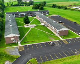 49 W Main St in Canton, NY - Building Photo