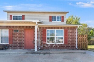 3503 SW Victoria Pl in Bentonville, AR - Building Photo