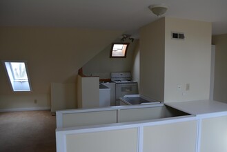 1353 Highland St in Columbus, OH - Building Photo - Building Photo