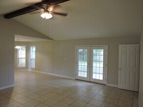 150 W Old Mill Way in Crestview, FL - Building Photo - Building Photo