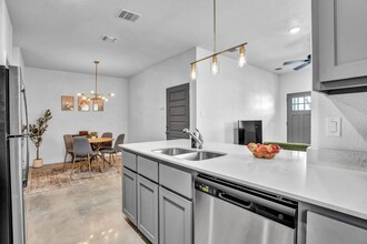 2302 Ocean Ave in Temple, TX - Building Photo - Building Photo