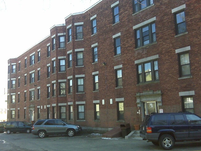 38 Salem St, Unit 10 in Salem, MA - Building Photo - Building Photo