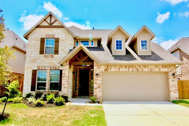 property at 3422 Dry Creek Dr