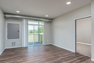 Songhill41- Rent Specials in Rochester, MN - Foto de edificio - Interior Photo