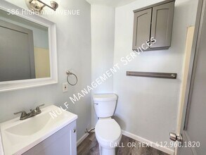 586 Highland Ave in Turtle Creek, PA - Building Photo - Building Photo