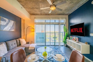 810 N 4th St in Phoenix, AZ - Building Photo