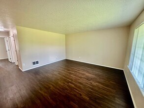 3130 Meadow Glen Ln in Cheney, WA - Building Photo - Building Photo