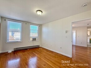 35 Davis Square in Somerville, MA - Building Photo - Building Photo