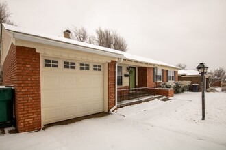 3033 NW 69th St in Oklahoma City, OK - Building Photo - Building Photo