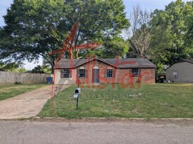 2628 Hillcrest Dr in Horn Lake, MS - Building Photo