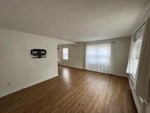 1111 Lincoln St, Unit 1 in Lockport, IL - Building Photo - Building Photo