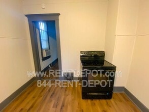 613 Monroe Ave in Evansville, IN - Building Photo - Building Photo