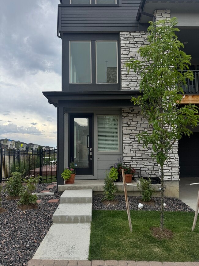 15755 W Girard Ave in Morrison, CO - Building Photo - Building Photo